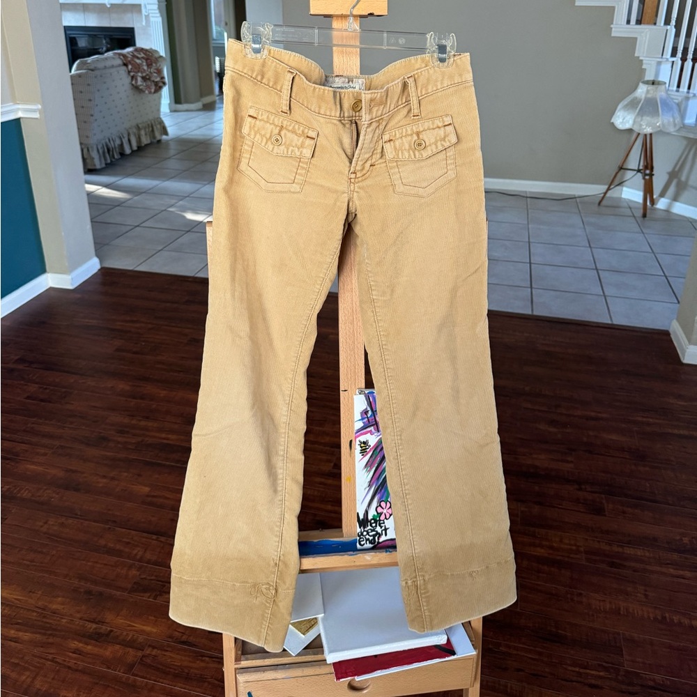 Precious vintage Abercrombie and Fitch corduroy capri👡
